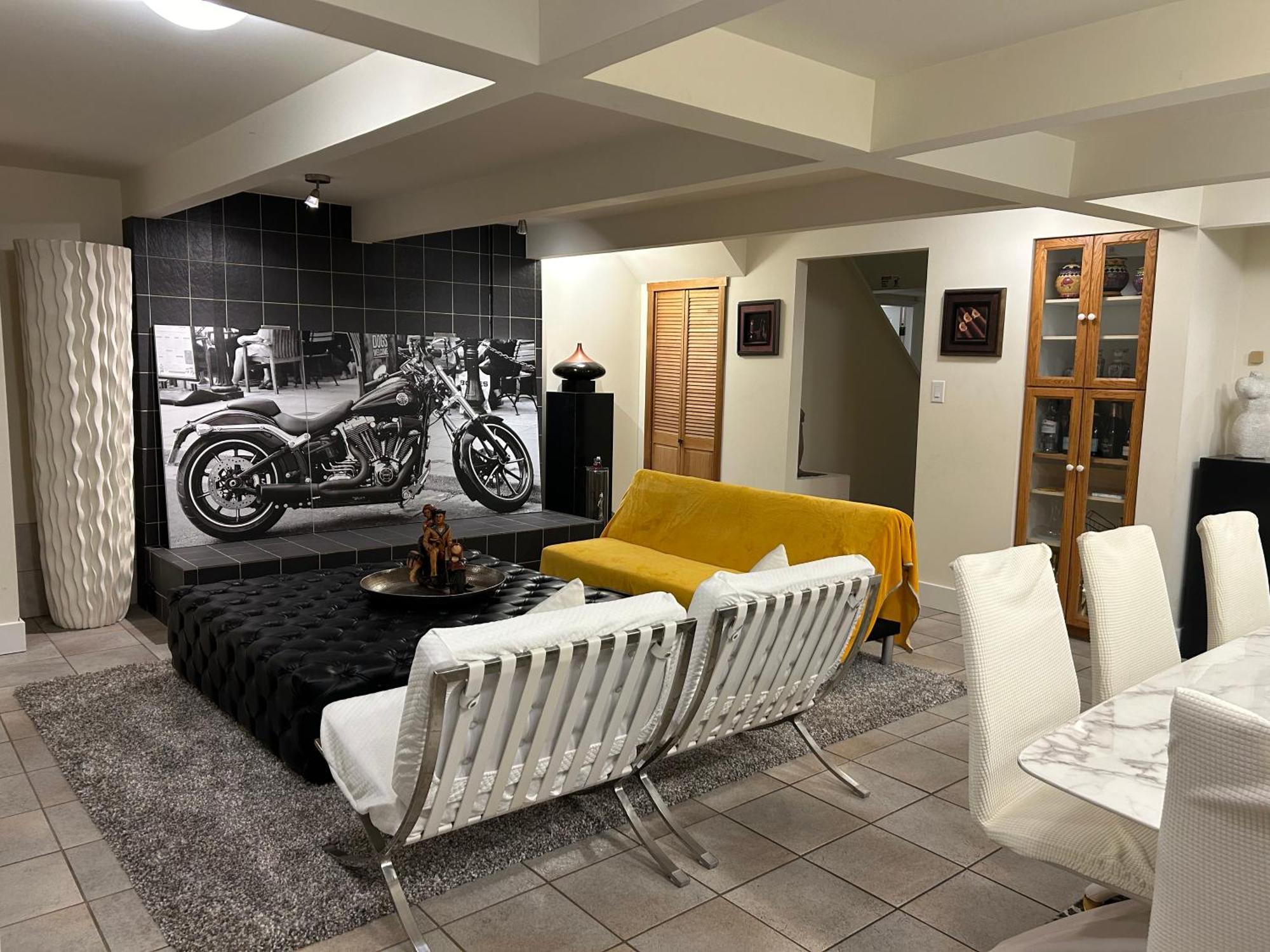 Seymour Private Bedroom, Ensuite Bathroom With Shared Pool, Hot Tub With Views ノースバンクーバー エクステリア 写真